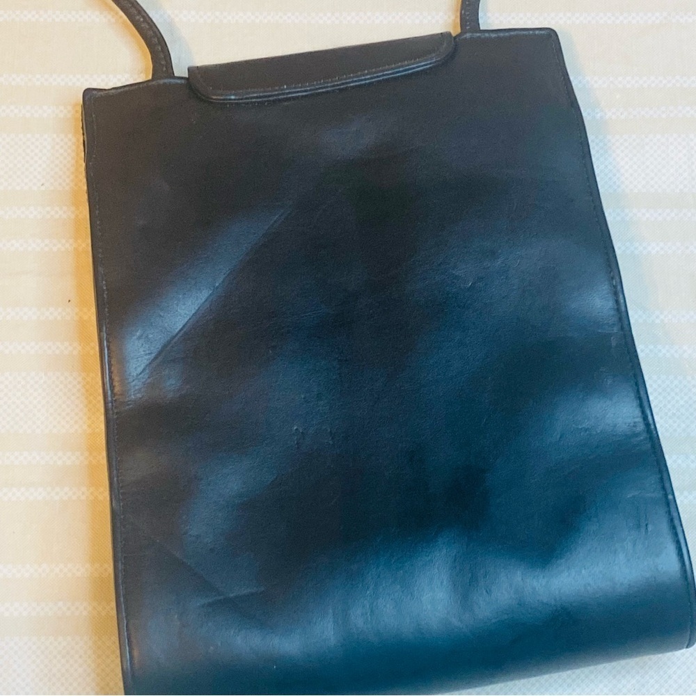 Elegant Multicolor Crossbody Bag - Picture 4 of 7